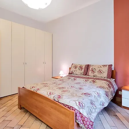 Xenia - Elegant Flat In The Center Of